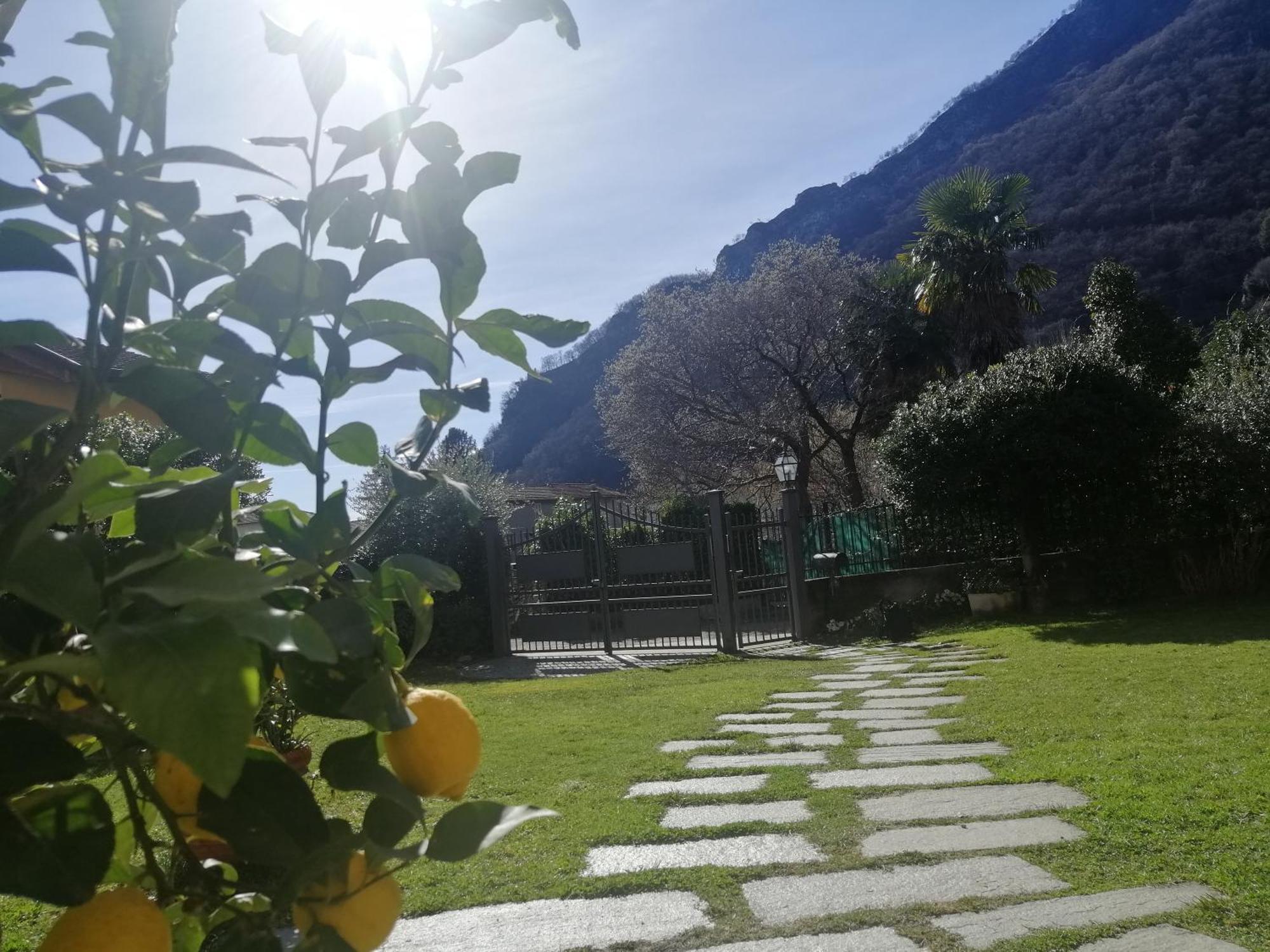 Art Music House Lake Como Dongo Exterior photo